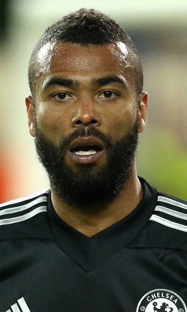 Liverpool prepared to make move for veteran Chelsea defender Cole